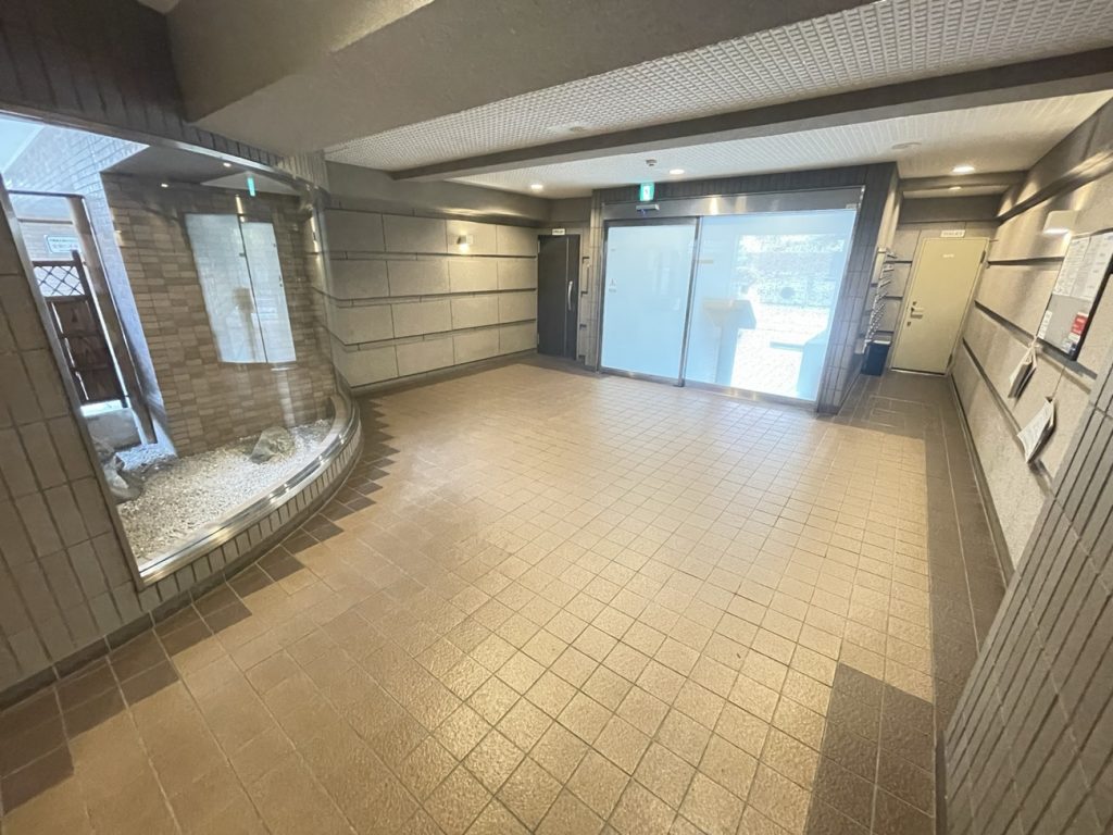 エントランスホール